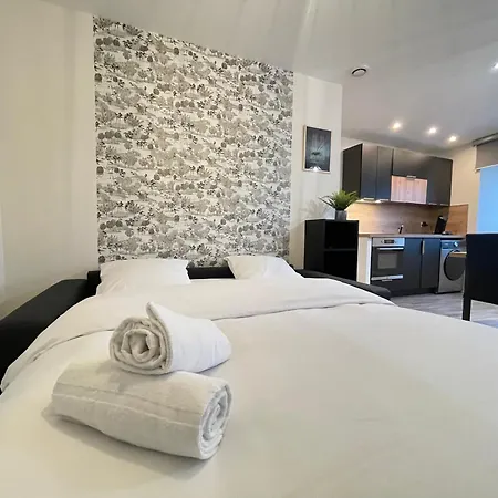 Coeur De Yourhosthelper Apartamento
